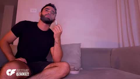 zack_sullivan22 online show from 13, 4, 2026