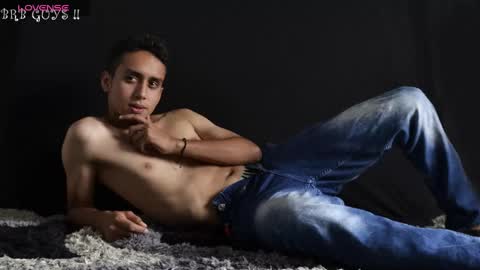 Snapshot of zackdriussyx chatting on 5, 2, 2025 zackdriussyx online show from 5, 2, 2025