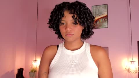Snapshot of zafiiraa chatting on 28, 12, 2024 zafira online show from 28, 12, 2024