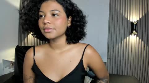 Snapshot of zafiiraa chatting on 22, 2, 2025 zafira online show from 22, 2, 2025