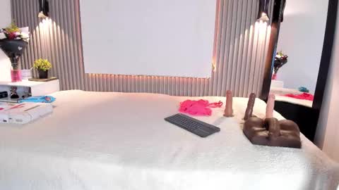 Snapshot of zafiiraa chatting on 15, 10, 2025 zafira online show from 15, 10, 2025