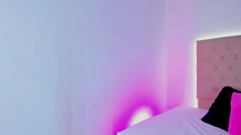 Zafiro Brown online show from 9, 9, 2025