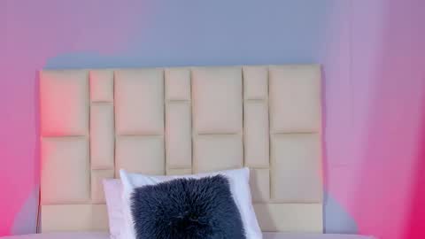 Zafiro Brown online show from 14, 12, 2025