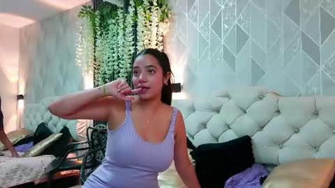 Snapshot of zaira_bonny chatting on 27, 7, 2026 Zaira Bonny online show from 27, 7, 2026