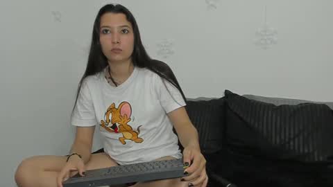 Snapshot of zammii69 chatting on 8, 12, 2024 zammii69 online show from 8, 12, 2024