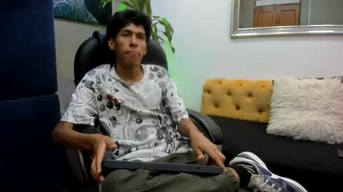 Snapshot of zane_belville chatting on 3, 6, 2026 Zane Belville online show from 3, 6, 2026