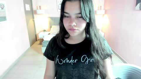 Snapshot of zara__sweet chatting on 27, 1, 2025 Zara Sweet online show from 27, 1, 2025