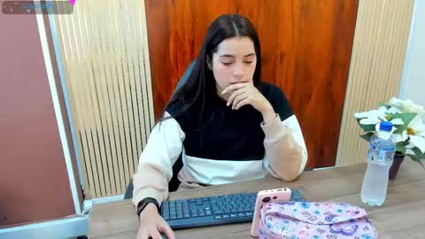 Snapshot of zara_andersson chatting on 22, 9, 2025 Zara online show from 22, 9, 2025