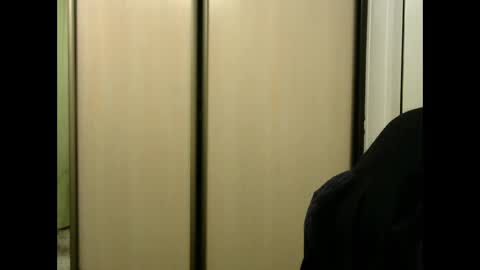 Snapshot of zara_golden chatting on 6, 1, 2025 chaturcum online show from 6, 1, 2025