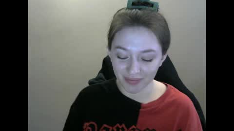 Snapshot of zara_golden chatting on 19, 1, 2025 chaturcum online show from 19, 1, 2025