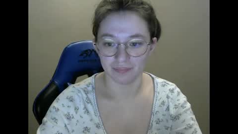 Snapshot of zara_golden chatting on 5, 2, 2025 chaturcum online show from 5, 2, 2025