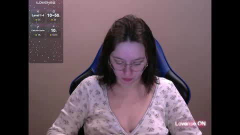 Snapshot of zara_golden chatting on 27, 2, 2025 chaturcum online show from 27, 2, 2025