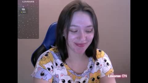 Snapshot of zara_golden chatting on 10, 3, 2025 chaturcum online show from 10, 3, 2025