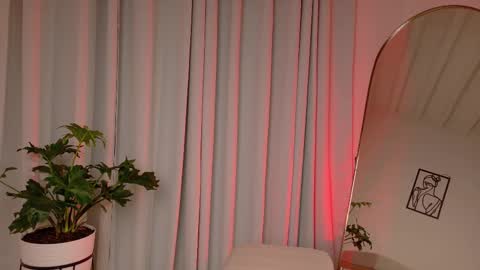 Zara Nova online show from 3, 2, 2026