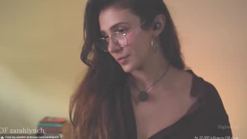 Snapshot of zarahlynch chatting on 31, 10, 2025 Miss Lynch Next show 2911 online show from 31, 10, 2025