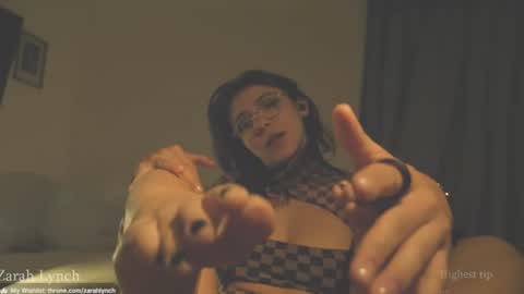 Miss Lynch   Next show  2911 online show from 25, 7, 2026