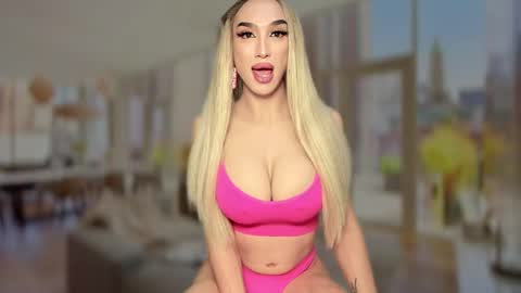 Snapshot of zarinastoun20 chatting on 6, 2, 2025 ZARINA online show from 6, 2, 2025