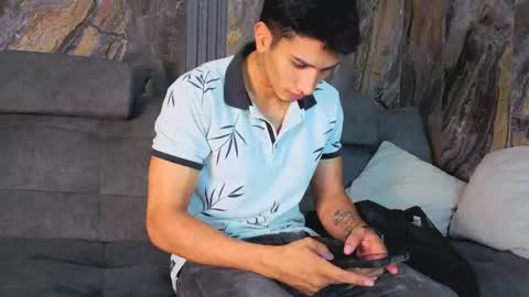 zaynmoretti online show from 18, 4, 2026