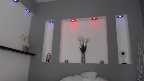 Karolyne online show from 24, 2, 2025