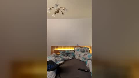 Snapshot of zech2455 chatting on 2, 4, 2026 zech2455 online show from 2, 4, 2026