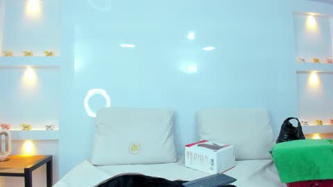 Snapshot of zenda_evans chatting on 6, 2, 2025 Zenda Evans online show from 6, 2, 2025