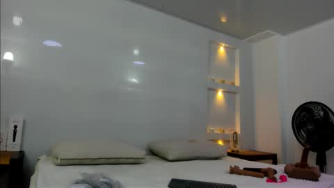 Snapshot of zenda_evans chatting on 2, 10, 2025 Zenda Evans online show from 2, 10, 2025
