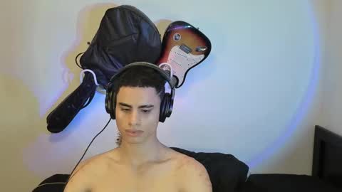 Snapshot of zenhzu chatting on 23, 12, 2024 zenzhu online show from 23, 12, 2024