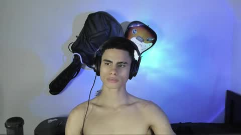 Snapshot of zenhzu chatting on 24, 12, 2024 zenzhu online show from 24, 12, 2024