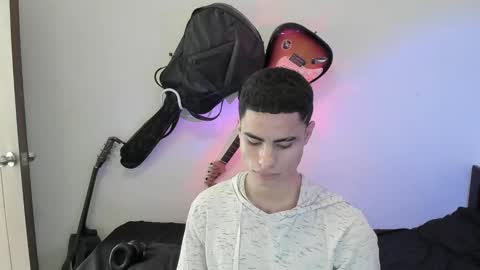 Snapshot of zenhzu chatting on 24, 12, 2024 zenzhu online show from 24, 12, 2024