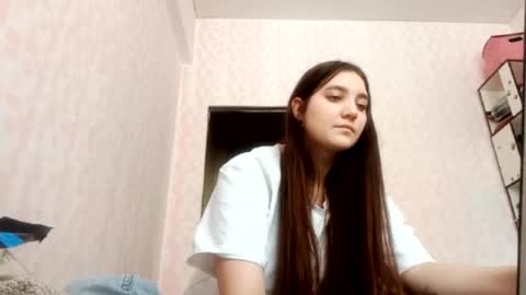 Snapshot of zeniabrossoit chatting on 2, 3, 2026 zeniabrossoit online show from 2, 3, 2026