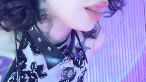    online show from 21, 12, 2025