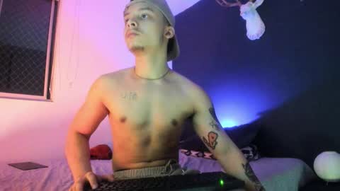 Snapshot of zeusjeff chatting on 4, 3, 2026 zeus online show from 4, 3, 2026