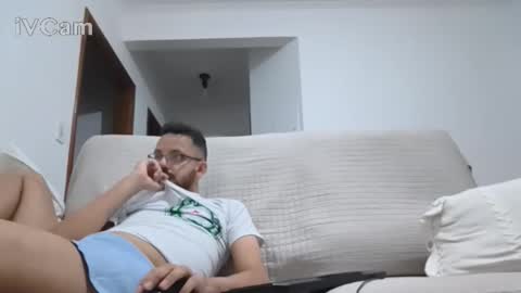 Snapshot of zezuinho chatting on 4, 3, 2026 zezuinho online show from 4, 3, 2026