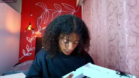 Zia Green online show from 5, 3, 2025