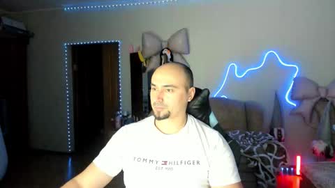 Ziesh online show from 12, 2, 2026