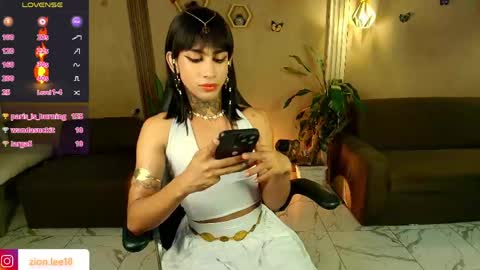 Snapshot of zion__lee chatting on 30, 4, 2026 Zion online show from 30, 4, 2026