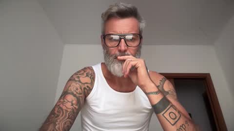 Snapshot of zkopa69 chatting on 20, 10, 2025 zkopa69 online show from 20, 10, 2025