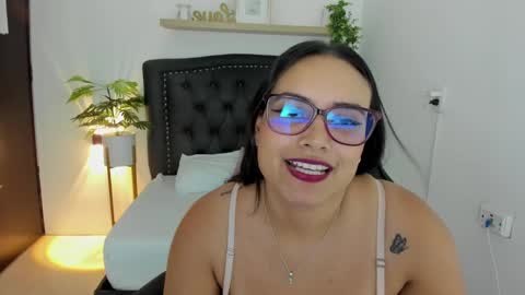 Zoe  online show from 6, 1, 2025