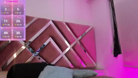 Snapshot of zoe_evaanss_ chatting on 29, 6, 2026 zoe_evaanss_ online show from 29, 6, 2026