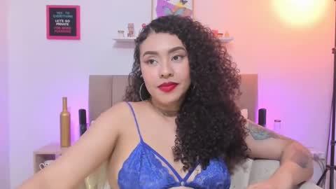 Zoe Gruber online show from 8, 11, 2025