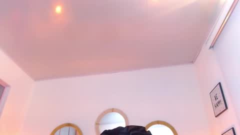 zoe_hecate online show from 2, 12, 2025