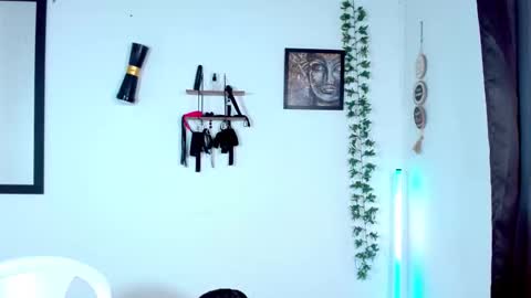 zoe_latin4 online show from 24, 3, 2026