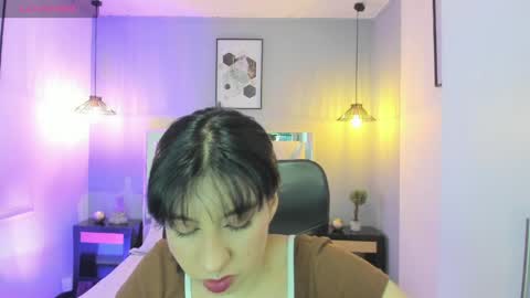 zoe_moreau online show from 16, 3, 2026