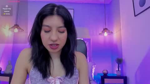 zoe_moreau online show from 25, 3, 2026