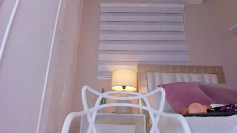 Snapshot of zoe_sky_ chatting on 16, 2, 2025 Hi guys i am Zoe online show from 16, 2, 2025