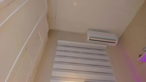 Snapshot of zoe_sky_ chatting on 22, 2, 2025 Hi guys i am Zoe online show from 22, 2, 2025