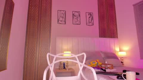 Snapshot of zoe_sky_ chatting on 8, 11, 2025 Hi guys i am Zoe online show from 8, 11, 2025