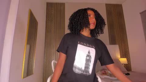 Snapshot of zoe_sky_ chatting on 21, 2, 2026 Hi guys i am Zoe online show from 21, 2, 2026