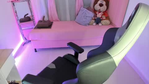 zoe_sullivan_ online show from 25, 1, 2025