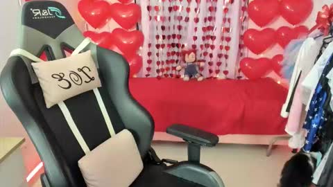 zoe_sullivan_ online show from 14, 2, 2026